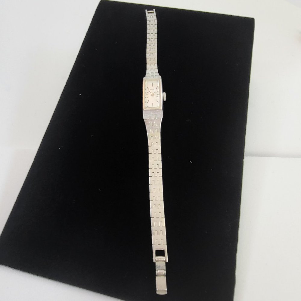 Seiko silver tone watch with long rectangular face sold AS IS - Picture 2 of 4